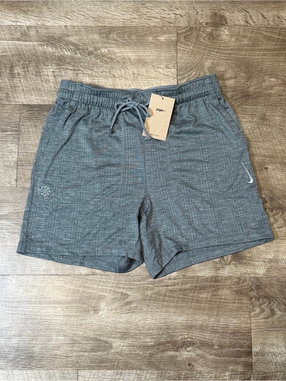 NWT Nike Men's Yoga Dri-FIT 5" Unlined Shorts in Cool Grey Size Small